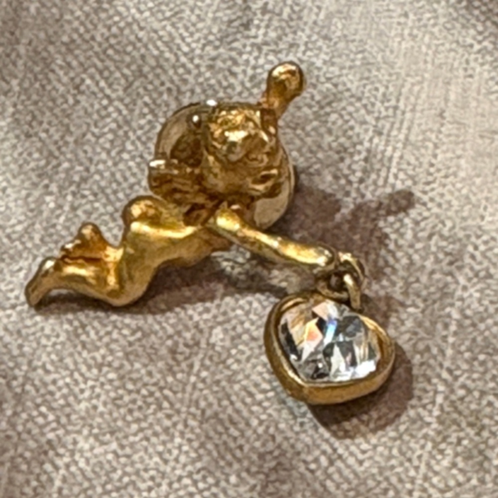 Vintage 80’s Kirks Folly Gold Angel Brooch Heart Crystal Lantern Brushed Gold